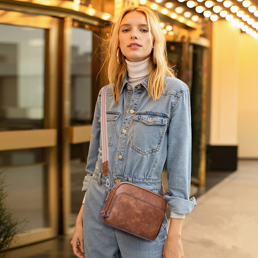 Brown crossbody bag model view | color:Brown